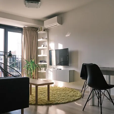 Appartement New Opposite To Presidential Palace